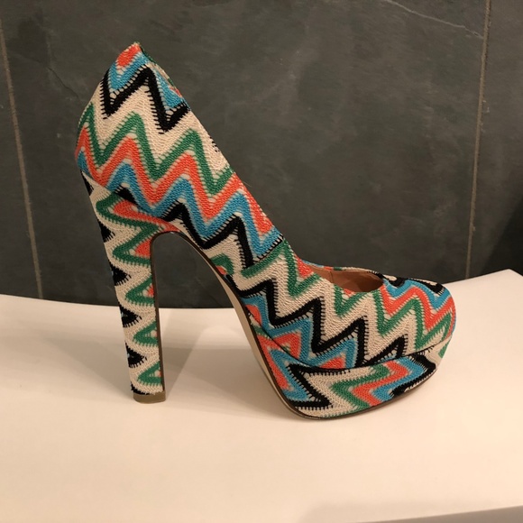 Platform Pumps - Picture 3 of 5